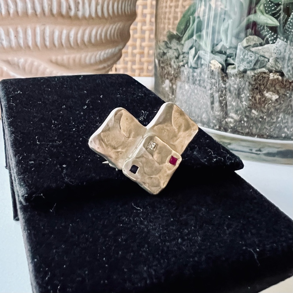 Saundra Messinger Brooch #1